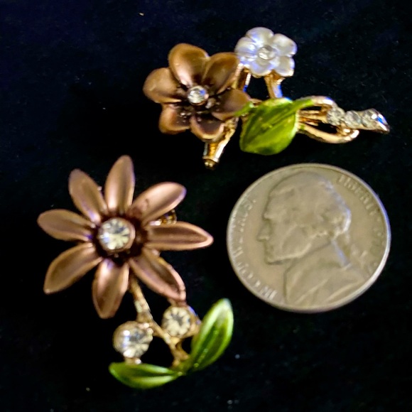 Jewelry - 2 vintage inspired brown floral enamel brooches/pins with crystal accents